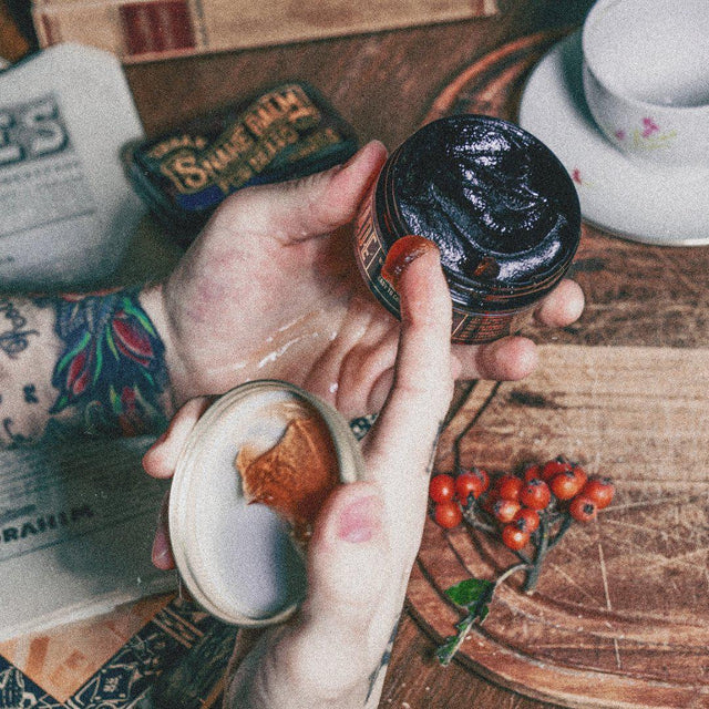 Dick Johnson - POMADE INEPUISABLE - Den Uovervindelige Pomade - klunkevoks.dk